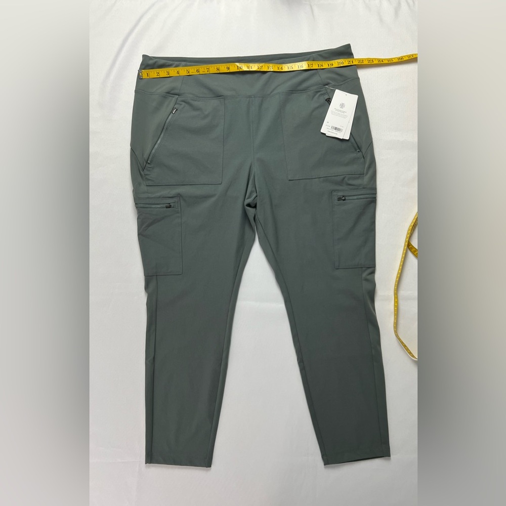 Athleta Headlands Hybrid Cargo ll Tights - Picture 8 of 14
